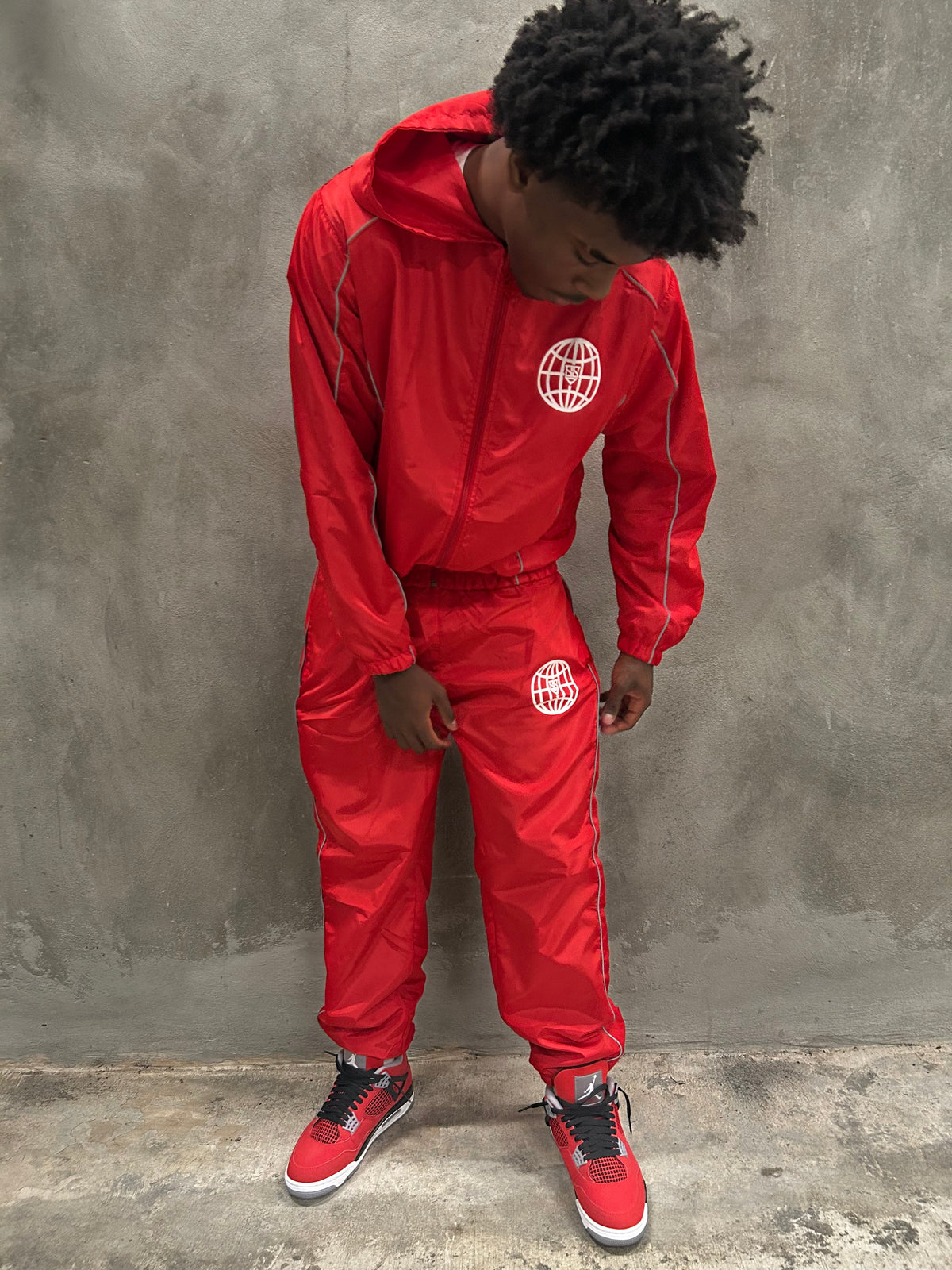 Versatile sets Red