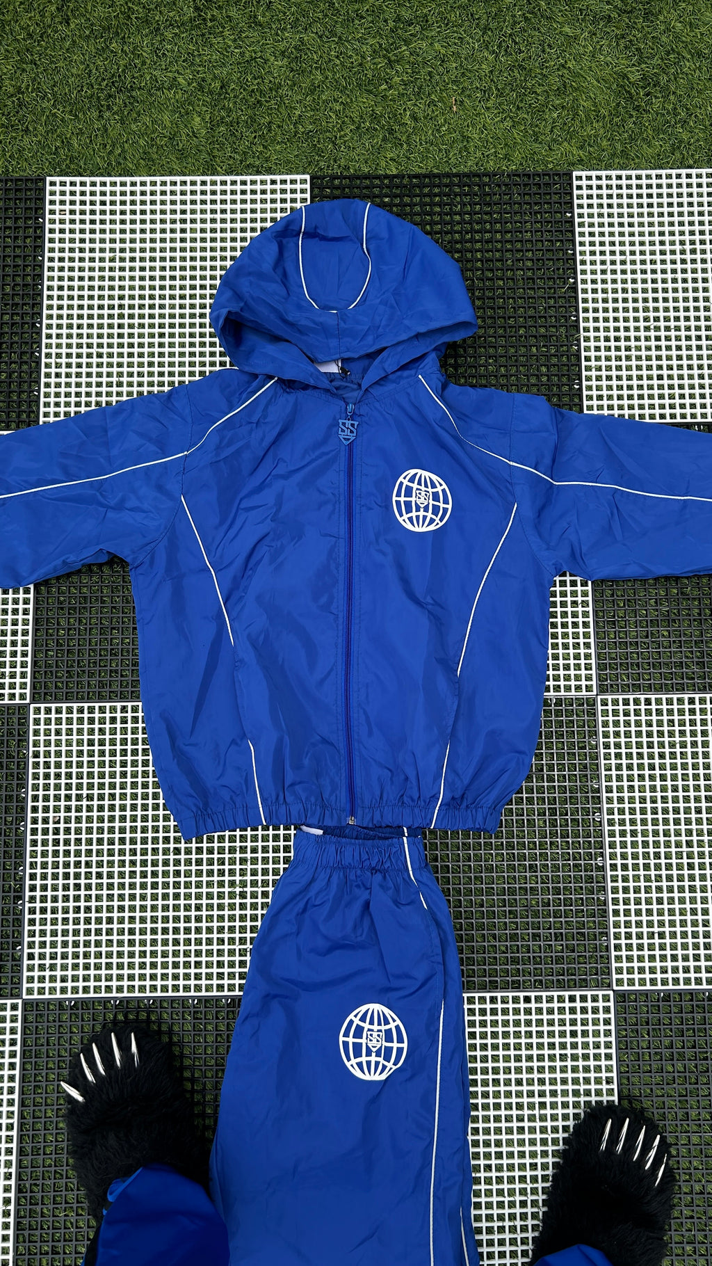 Versatile sets Blue